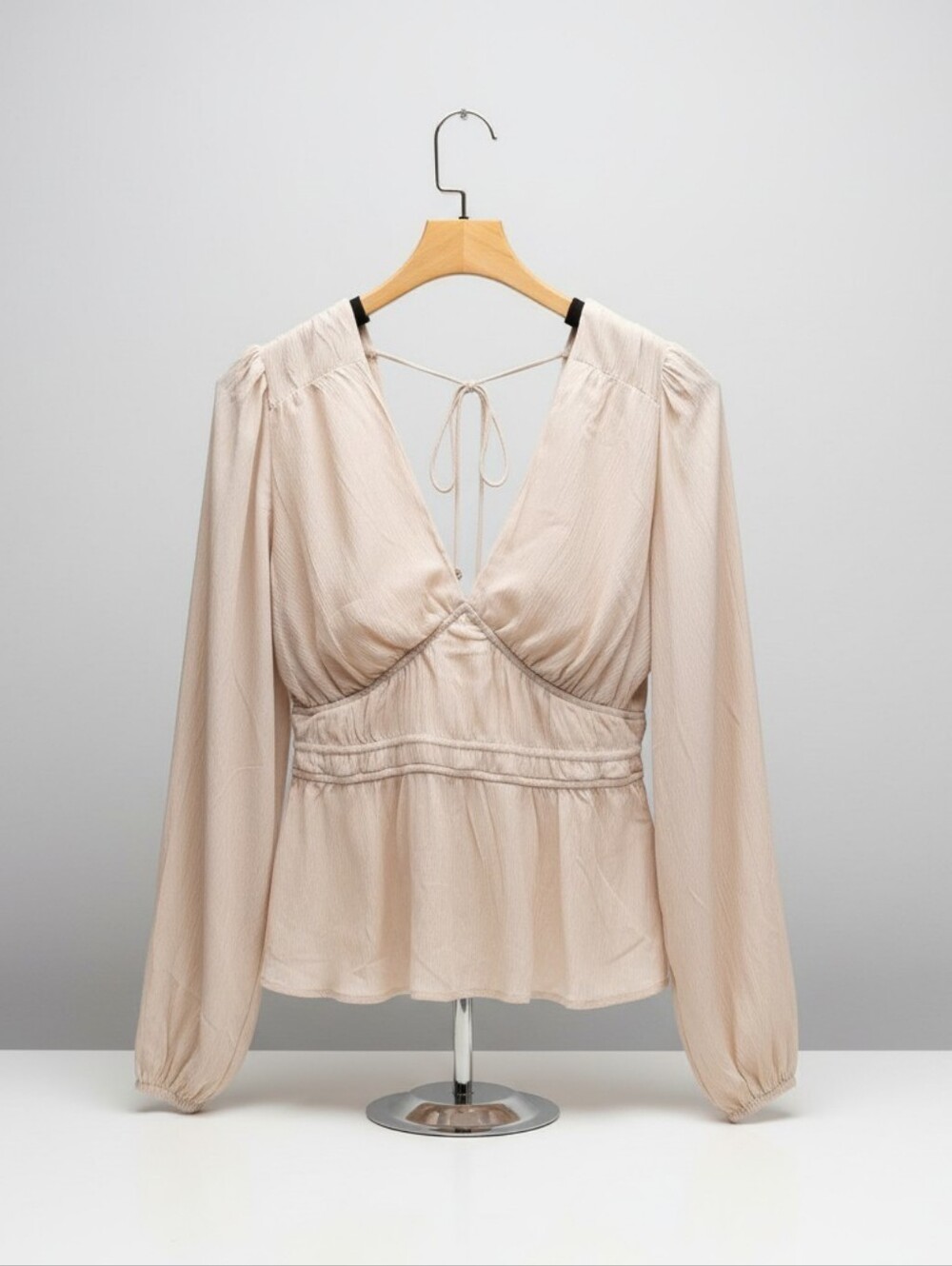 Beautiful New York & Company Cream Peplum Blouse w/Smocked Details - Size XL